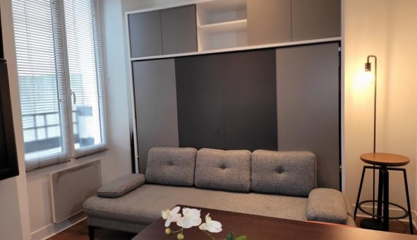 Logement tudiant Location Studio Vide Paris 13me arrondissement (75013)