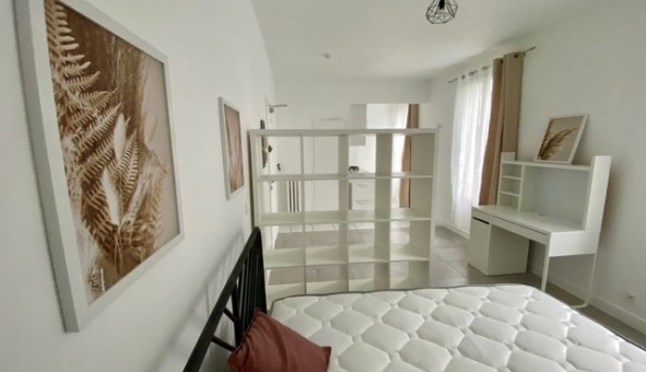 Logement étudiant Location Studio Vide Paris 15ème arrondissement (75015)
