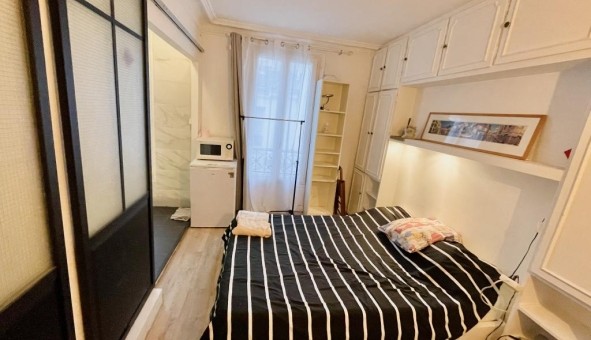 Logement tudiant Location Studio Vide Paris 15me arrondissement (75015)