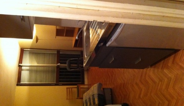 Logement tudiant Location Studio Vide Paris 15me arrondissement (75015)