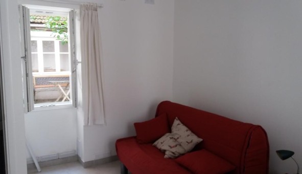 Logement tudiant Location Studio Vide Paris 15me arrondissement (75015)