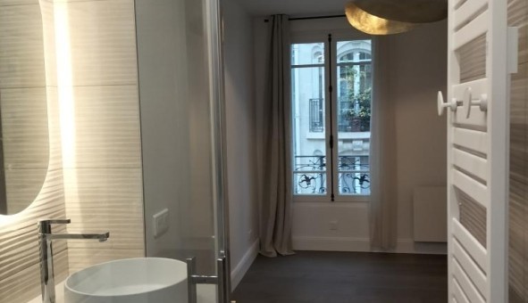Logement �tudiant Studio &agrave; Paris 15�me arrondissement (75015)
