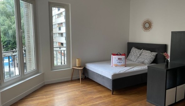 Logement �tudiant Studio &agrave; Paris 15�me arrondissement (75015)