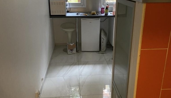 Logement tudiant Location Studio Vide Paris 16me arrondissement (75016)