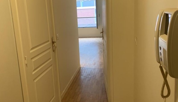 Logement �tudiant Studio &agrave; Paris 17�me arrondissement (75017)