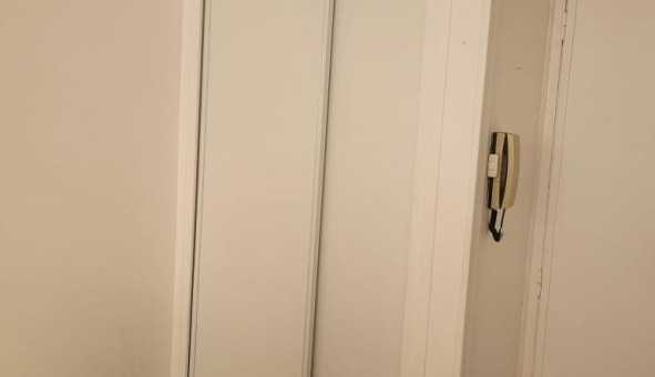 Logement �tudiant Studio &agrave; Paris 17�me arrondissement (75017)