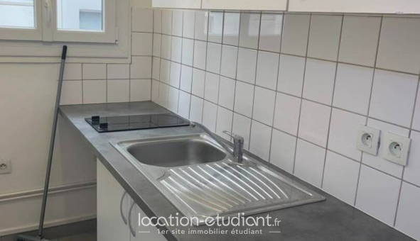 Logement étudiant Location Studio Vide Paris 18ème arrondissement (75018)