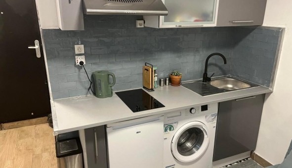 Logement étudiant Studio à Paris 18ème arrondissement (75018)