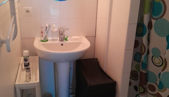 Logement tudiant Studio à Paris 18me arrondissement (75018)