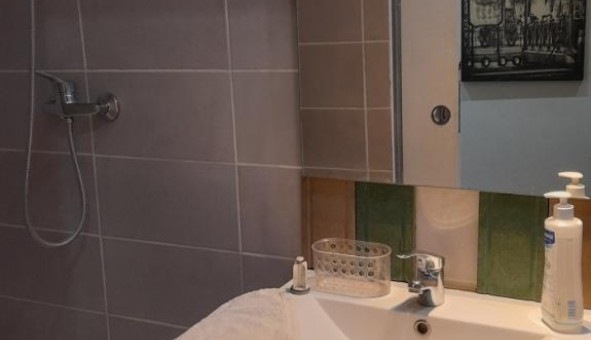 Logement tudiant Studio à Paris 18me arrondissement (75018)