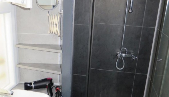 Logement tudiant Studio à Paris 18me arrondissement (75018)