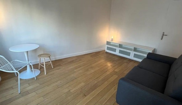 Logement tudiant Studio à Paris 18me arrondissement (75018)