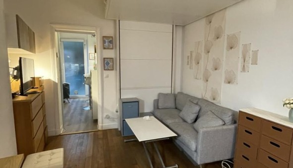 Logement tudiant Studio à Paris 18me arrondissement (75018)