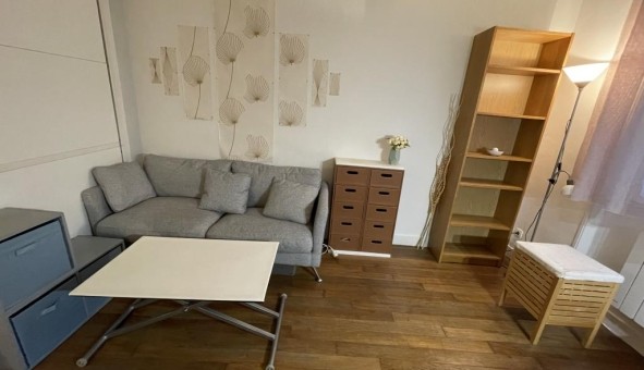 Logement tudiant Studio à Paris 18me arrondissement (75018)