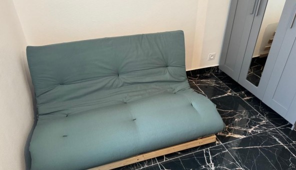 Logement tudiant Location Studio Vide Paris 18me arrondissement (75018)