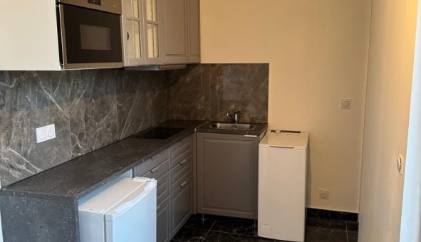 Logement tudiant Studio à Paris 18me arrondissement (75018)