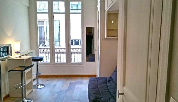 Logement tudiant Location Studio Vide Paris 18me arrondissement (75018)