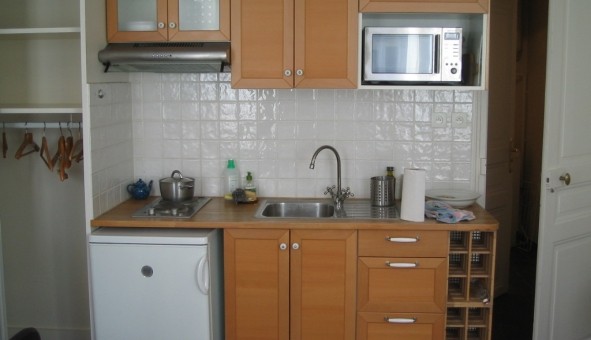 Logement �tudiant Studio &agrave; Paris 18�me arrondissement (75018)
