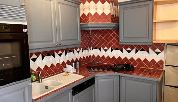 Logement �tudiant Studio &agrave; Paris 18�me arrondissement (75018)