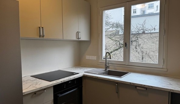 Logement �tudiant Studio &agrave; Paris 18�me arrondissement (75018)