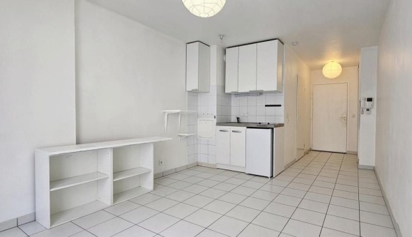 Logement �tudiant Studio &agrave; Paris 18�me arrondissement (75018)