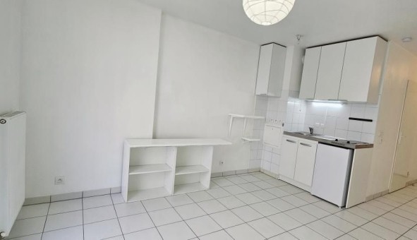 Logement �tudiant Studio &agrave; Paris 18�me arrondissement (75018)