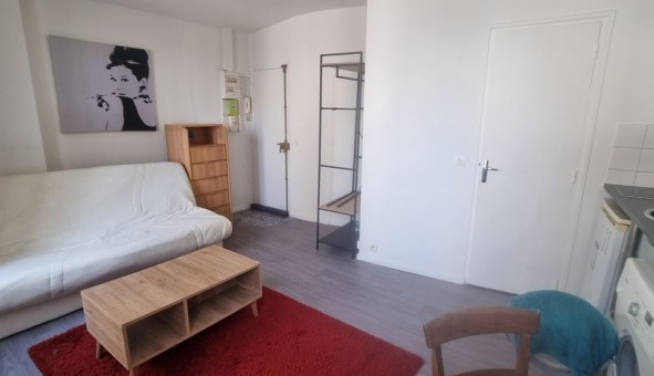 Logement �tudiant Studio &agrave; Paris 18�me arrondissement (75018)