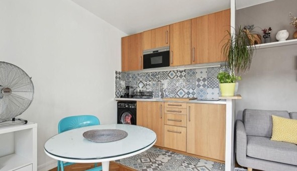Logement �tudiant Studio &agrave; Paris 18�me arrondissement (75018)