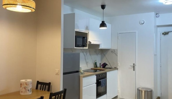 Logement tudiant Location Studio Vide Paris 19me arrondissement (75019)