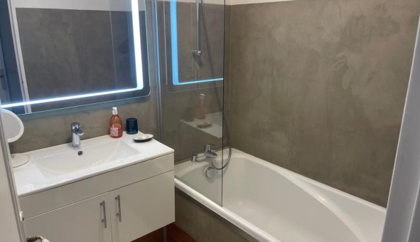 Logement tudiant Studio à Paris 20me arrondissement (75020)