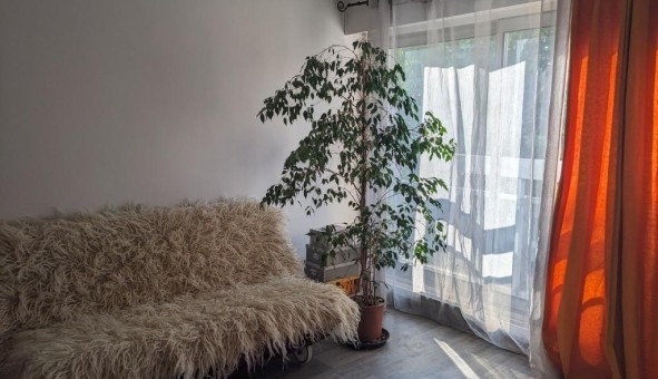 Logement tudiant Studio à Paris 20me arrondissement (75020)