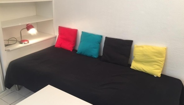 Logement tudiant Location Studio Vide Paris 20me arrondissement (75020)