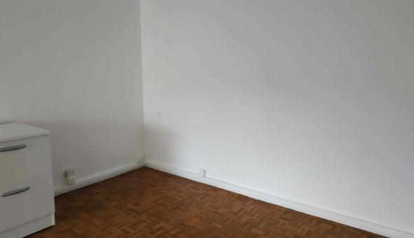 Logement �tudiant Studio &agrave; Paris 20�me arrondissement (75020)