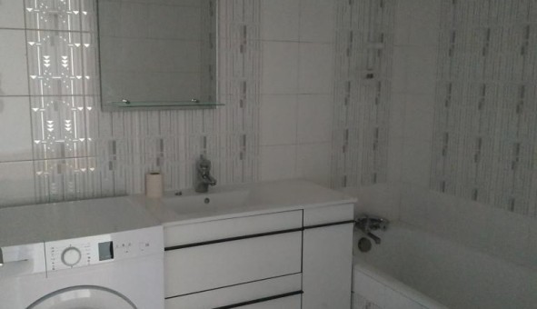 Logement �tudiant Studio &agrave; Paris 20�me arrondissement (75020)