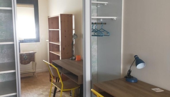 Logement �tudiant Studio &agrave; Paris 20�me arrondissement (75020)