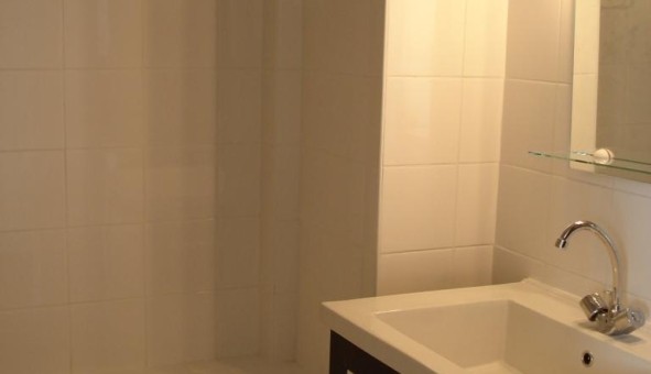 Logement �tudiant Studio &agrave; Paris 20�me arrondissement (75020)