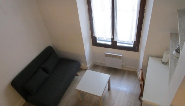 Logement �tudiant Studio &agrave; Paris 20�me arrondissement (75020)