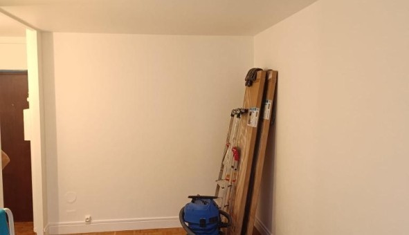 Logement �tudiant Studio &agrave; Paris 20�me arrondissement (75020)