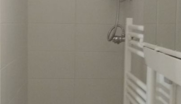 Logement �tudiant Studio &agrave; Paris 20�me arrondissement (75020)