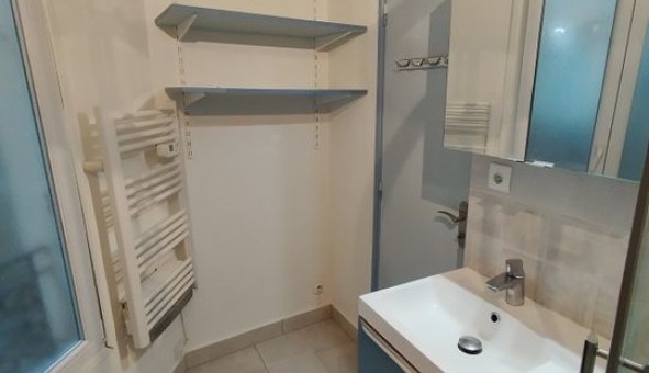 Logement �tudiant Studio &agrave; Paris 20�me arrondissement (75020)