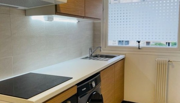 Logement �tudiant Studio &agrave; Paris 20�me arrondissement (75020)