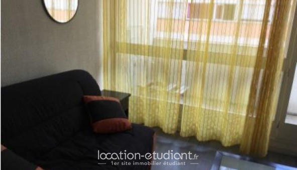 Logement tudiant Studio à Pau (64000)