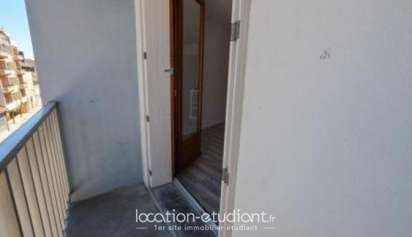 Logement tudiant Studio à Pau (64000)