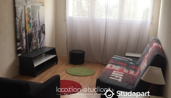 Logement tudiant Studio à Pau (64000)