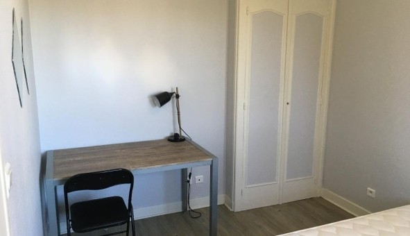 Logement tudiant Studio à Pau (64000)