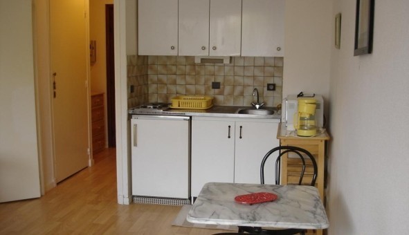 Logement tudiant Studio à Pau (64000)