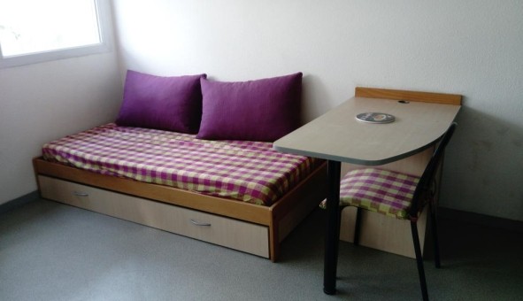 Logement tudiant Studio à Pau (64000)