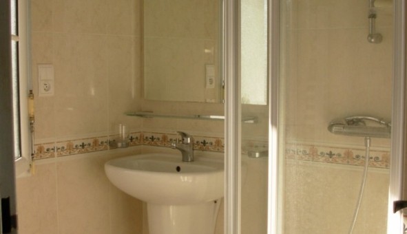 Logement tudiant Studio à Pau (64000)