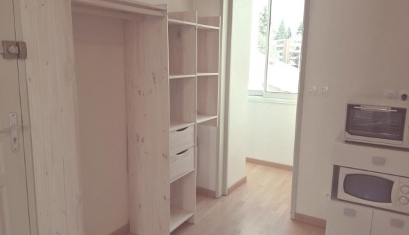 Logement tudiant Studio à Pau (64000)