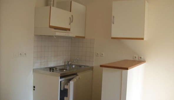 Logement tudiant Studio à Pau (64000)